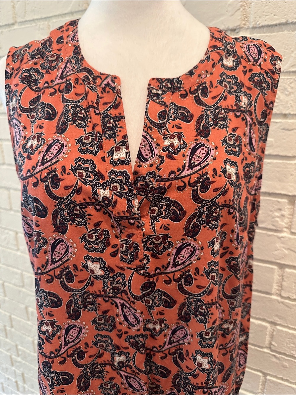 Laura Scott Paisley Sleeveless Blouse
